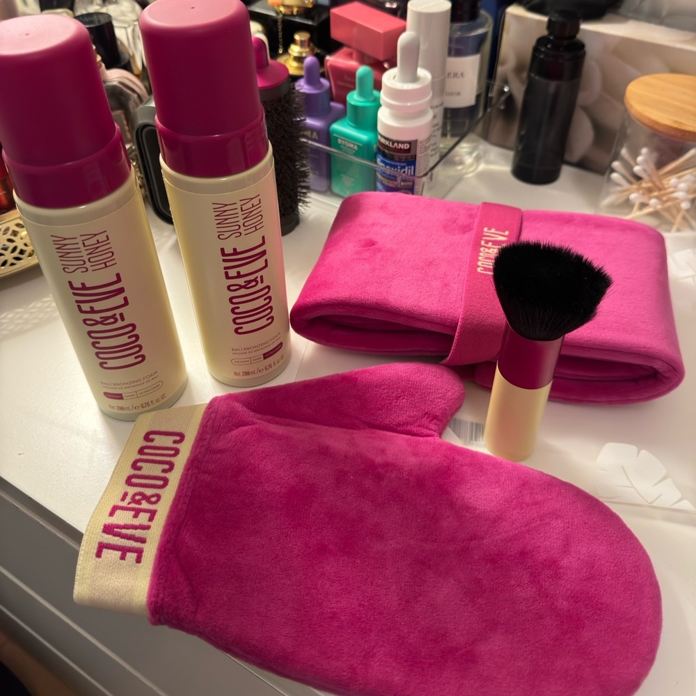 Coco & Eve Pink Tanning Kit